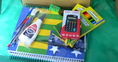 Governo de Goiás entrega Kits Escolares para escolas estaduais.