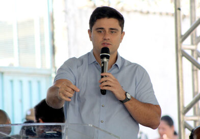Diego Sorgatto declara apoio a Flávio Bolsonaro no 2º turno Prefeito Diego Sorgatto anuncia construção de hospital público veterinário em Luziânia