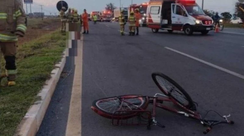 Ciclista de 60 anos morre em acidente na BR-040, próximo a Valparaíso