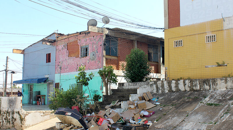 Beco do Mijo passará por processo de desapropriação e governo estuda construir praça ou centro comercial