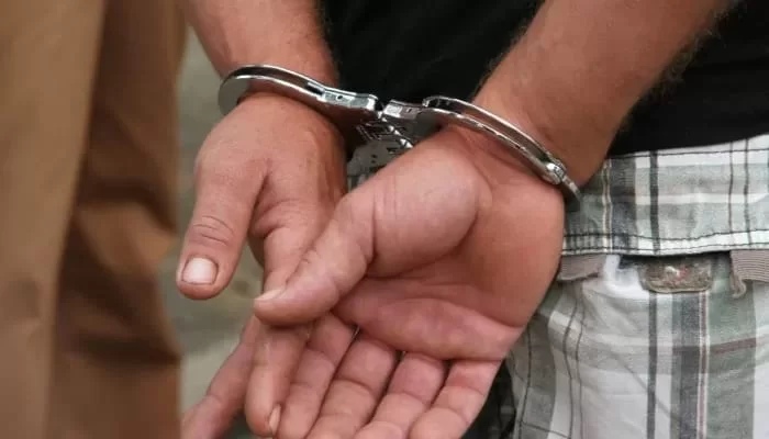 Empresário é preso por se masturbar em frente a estagiária de 16 anos, em Novo Gama