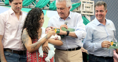 "Nós em Goiás cuidamos desde a mãe, antes de nascer a criança, até quem tem 65 anos", diz Caiado