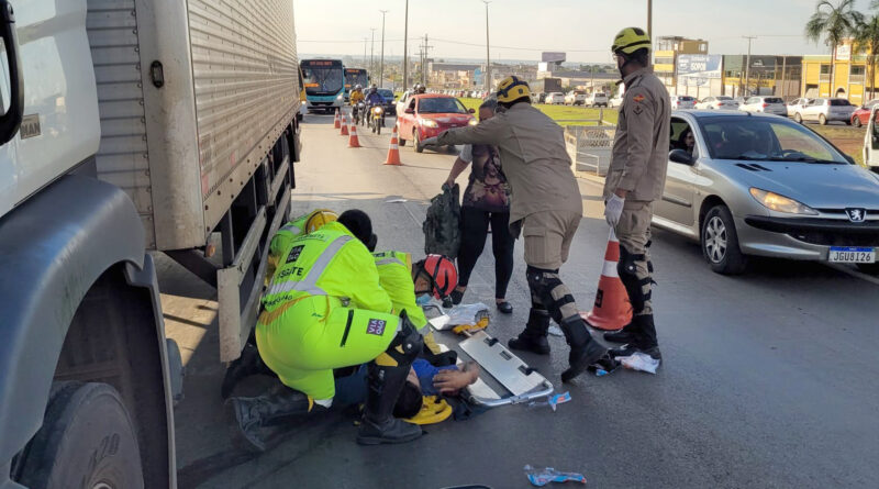 Motociclista fica ferido após acidente na BR-040, na altura do Sucupira, em Valparaíso de Goiás