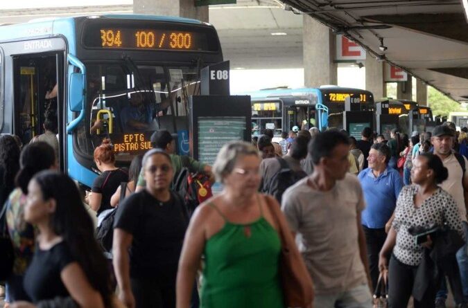 Pagamento com débito e crédito nos ônibus do DF iniciará gradativamente a partir de julho