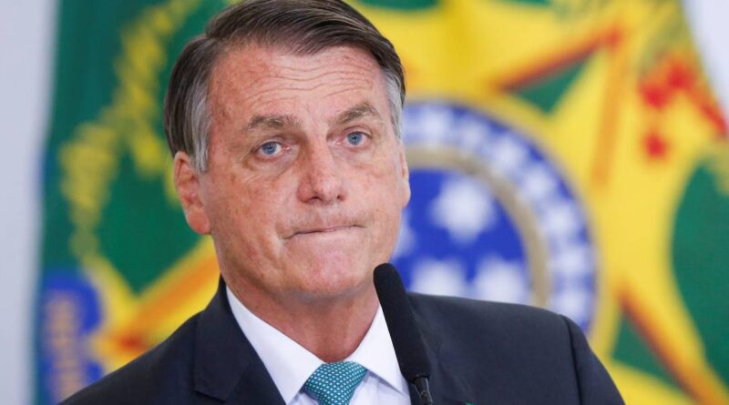 PF indicia Bolsonaro, Braga Netto, Heleno, Ramagem, Valdemar e mais 32 em inquérito sobre tentativa de golpe