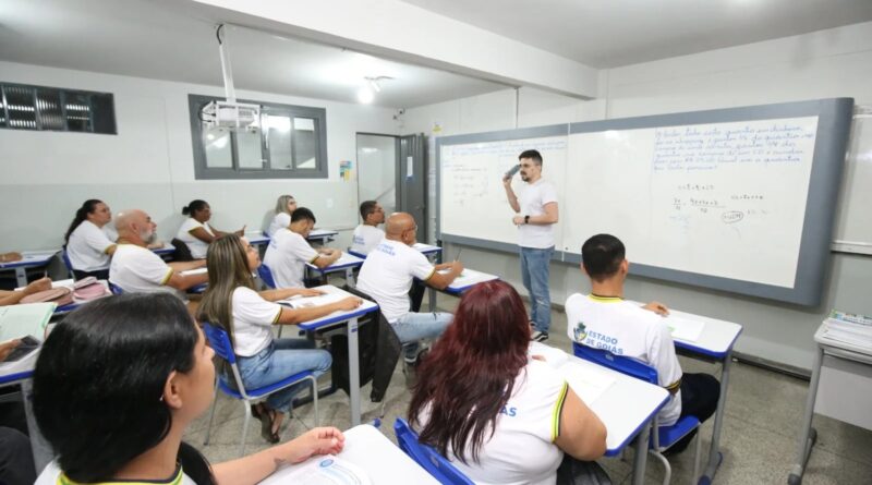 Inscrições abertas para seleção de professores temporários na rede estadual de Goiás