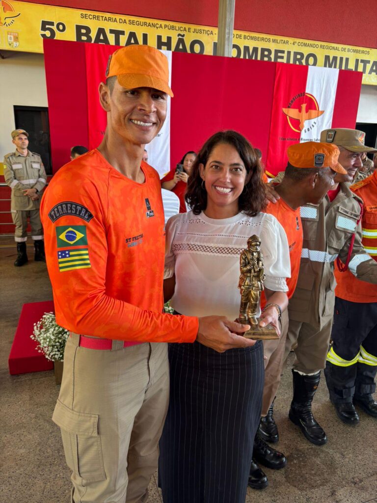 Troca de comando e formatura marcam evento do Corpo de Bombeiros Militar em Luziânia
