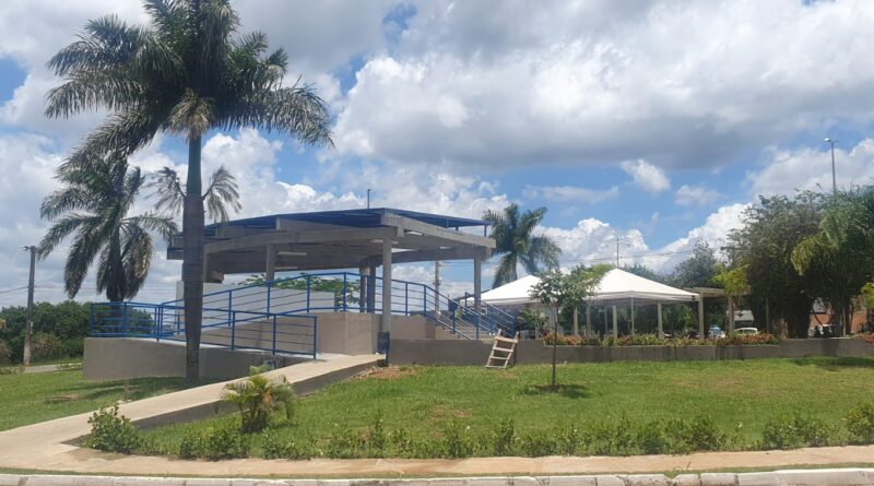 Prefeitura de Cidade Ocidental inaugura reforma da Praça da Bíblia orçada em quase R$ 300 mil