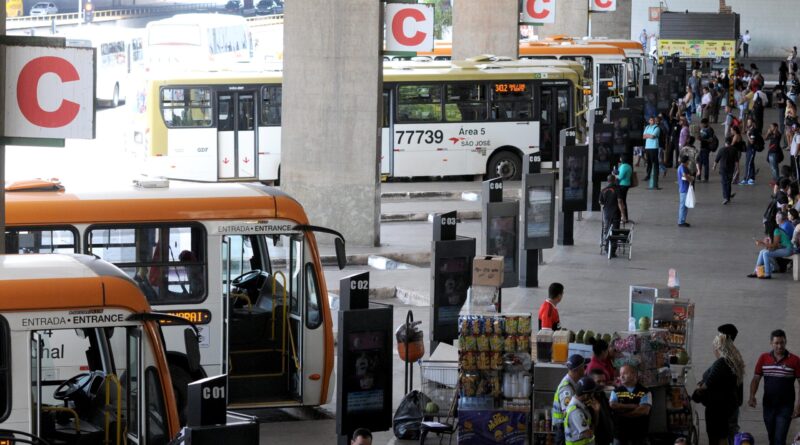 Distrito Federal mantém tarifas de ônibus congeladas até 2026