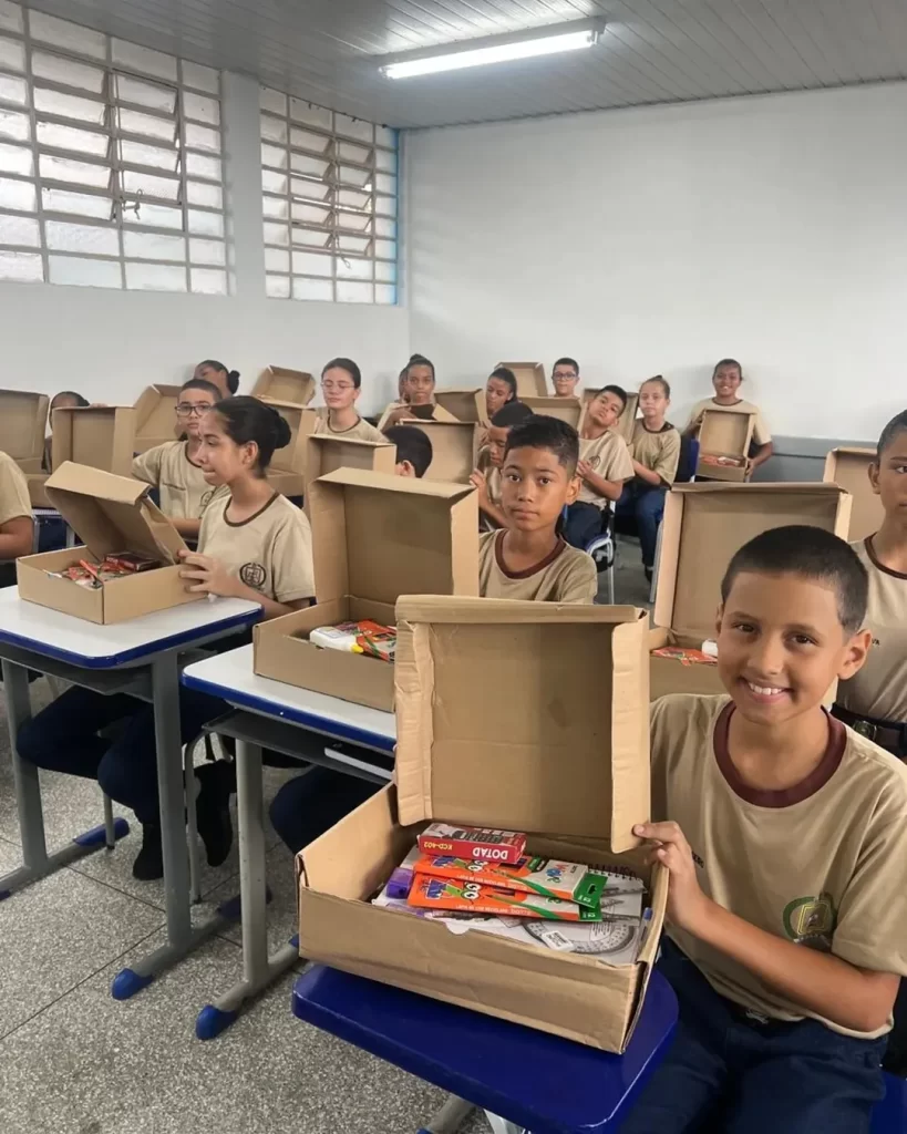 do ano letivo na Escola Militar de Cidade Ocidental 