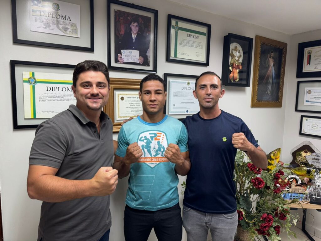 Pedro Victor, jovem de Luziânia, brilha no Jungle Fight