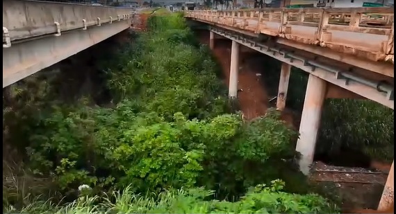 A visita foi motivada pelas preocupações expressas pela população local em relação à condição da estrutura.