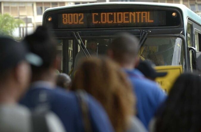 Passagem de ônibus do Entorno sobe 2,91% no domingo, apesar de consórcio entre DF e GO