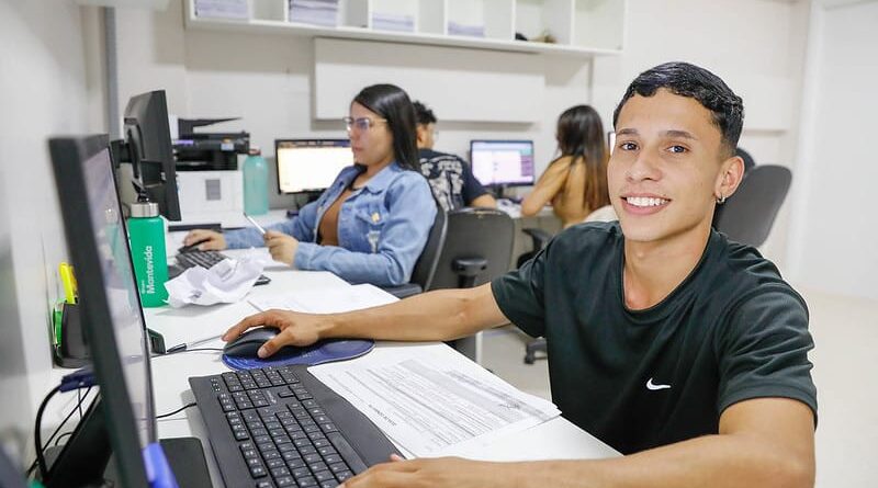 O edital contempla estudantes matriculados em instituições de ensino públicas e particulares; provas serão online até 27 de fevereiro | Foto: Lúcio Bernardo Jr/Agência Brasília