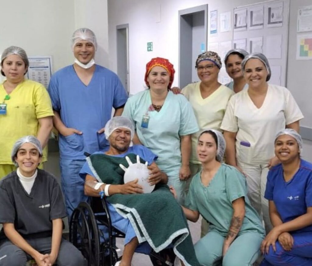 "Hospital de Luziânia Celebra Aniversário de Paciente com Gesto de Humanização e Empatia"