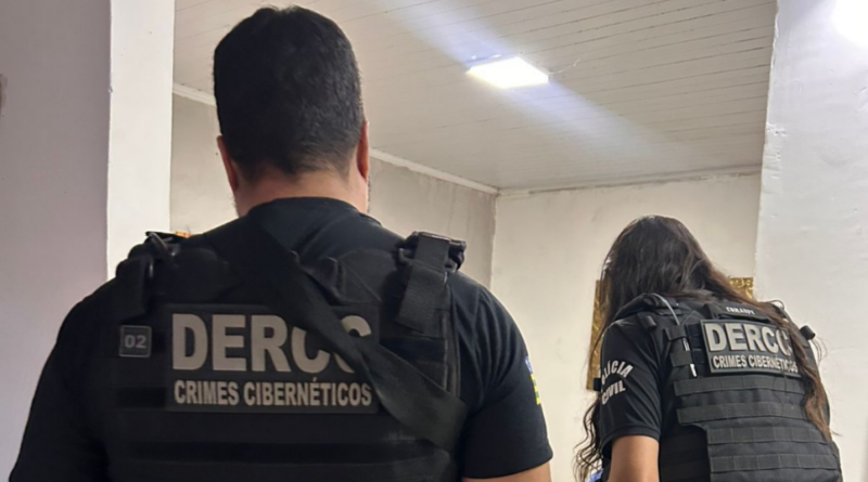 Polícia fez buscas na casa do homem de 21 anos