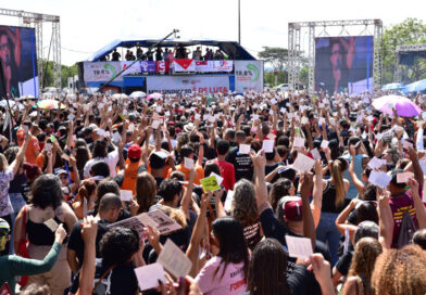 Professores do DF convocam assembleia com paralisação para esta quarta-feira (18)