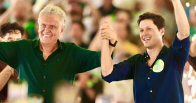 Prefeitos do Entorno do DF participam de lançamento da pré-candidatura de Daniel Vilela Prefeitos do Entorno do DF participam de lançamento da pré-candidatura de Daniel Vilela