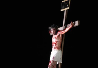 Novo Gama se prepara para grande espetáculo de fé com Via Sacra 2026 no Morro Santo