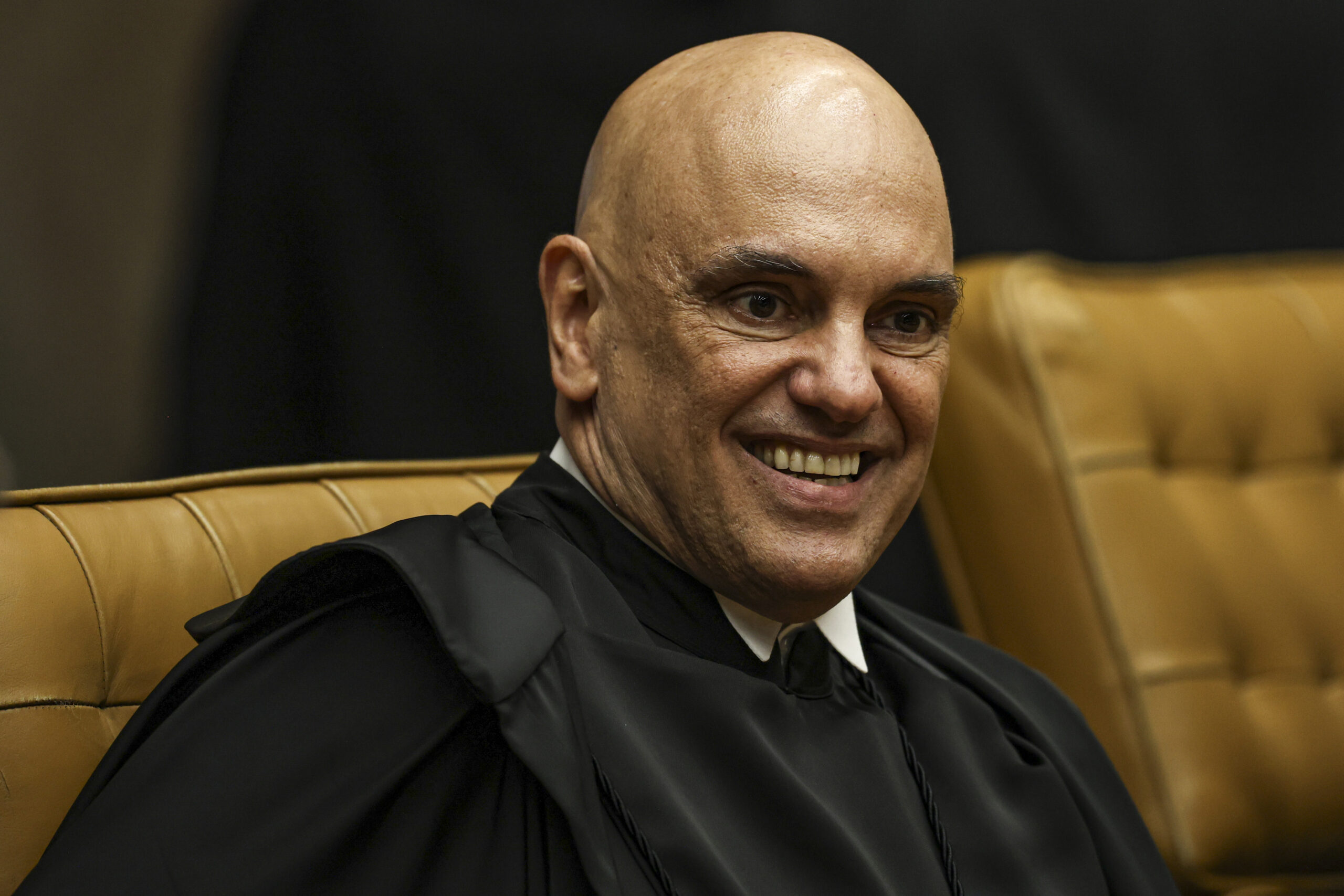 “Maior ministro que Deus colocou na Terra”, diz Irmã Mônica sobre Alexandre de Moraes