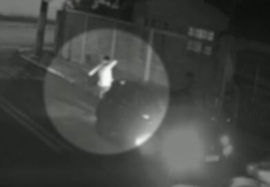 Motorista de aplicativo ameaça idosa com taco de beisebol em Valparaíso de Goiás