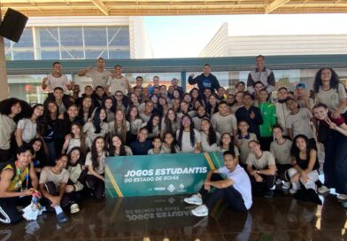 Estudantes de Cidade Ocidental se destacam nos Jogos Estudantis de Goiás e são recebidos com carreata