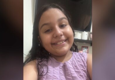 Menina de 11 anos fica em estado grave após ser picada por escorpião ao calçar sapato