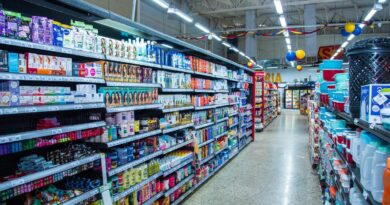 Supermercados passam a funcionar somente até 11h nos domingos e feriados em Goiás, diz sindicato