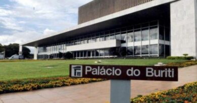 GDF decreta ponto facultativo na segunda-feira (29), dia de jogo do Brasil