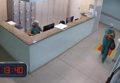Técnica de enfermagem é presa ao tentar sair de maternidade com recém-nascida na bolsa Técnica de enfermagem é presa ao tentar sair de maternidade com recém-nascida na bolsa