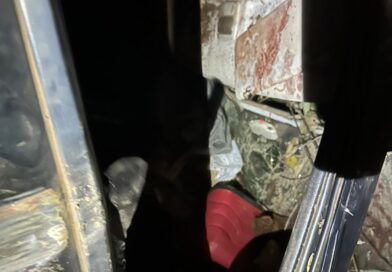 Casal é resgatado após carro cair em ribanceira de 50 metros no Entorno do DF Casal é resgatado após carro cair em ribanceira de 50 metros no Entorno do DF