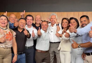 Caiado e Arruda participam de encontro com prefeitos do Entorno e defendem integração entre DF e Goiás Caiado e Arruda participam de encontro com prefeitos do Entorno e defendem integração entre DF e Goiás