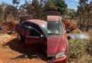 Criança morre e duas mulheres ficam feridas após carro perder o controle e invadir parada de ônibus em Luziânia