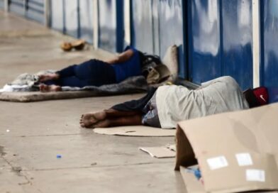 GDF sanciona lei que institui internação involuntária para população de rua GDF sanciona lei que institui internação involuntária para população de rua