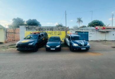 Veículo furtado no DF é localizado em Cidade Ocidental após ação conjunta da GCM e ROTAM Veículo furtado no DF é localizado em Cidade Ocidental após ação conjunta da GCM e ROTAM