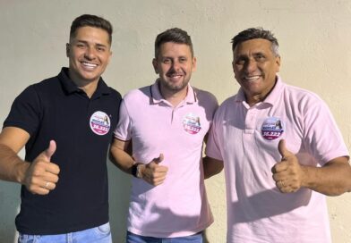 Grupo de Joscilene Mangão realiza grande adesivaço em Cidade Ocidental