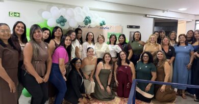 Prefeitura de Luziânia dá posse a professores aprovados em concurso público Prefeitura de Luziânia dá posse a professores aprovados em concurso público