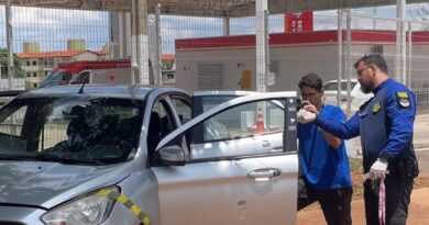 Motorista é baleado e bate carro ao buscar atendimento na base do Samu em Valparaíso de Goiás Motorista é baleado e bate carro ao buscar atendimento na base do Samu em Valparaíso de Goiás
